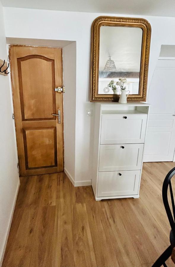 Appartement Cottage Au Coeur De Nemours Eksteriør bilde